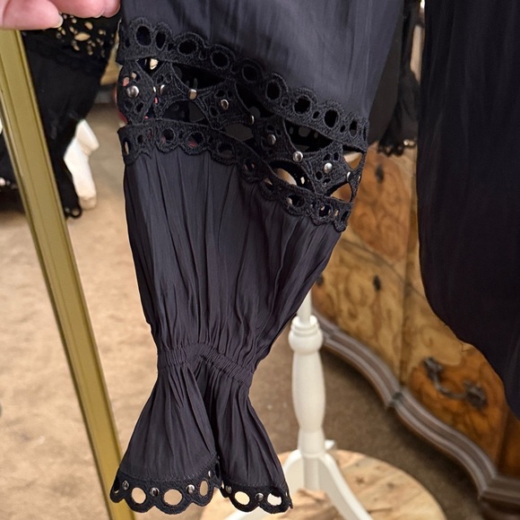 Ramy Brook Elegant Black Blouse with Eyelet Details - Picture 3 of 16
